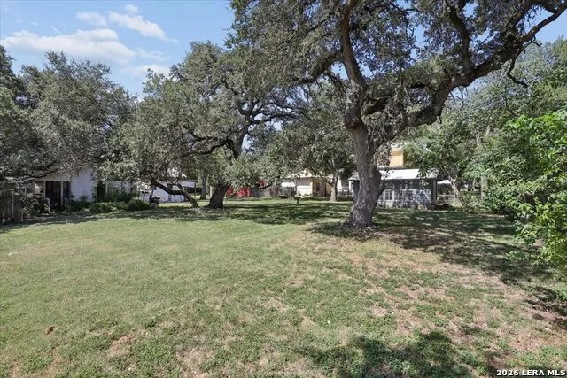 504 S MAIN ST Lockhart, TX 78644