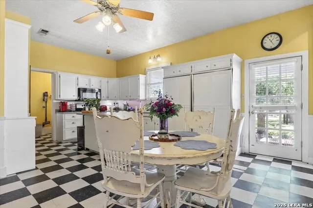 504 S MAIN ST Lockhart, TX 78644