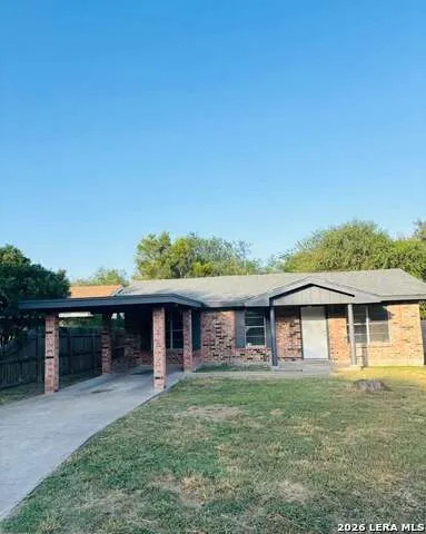 1704 Washington Beeville, TX 78102