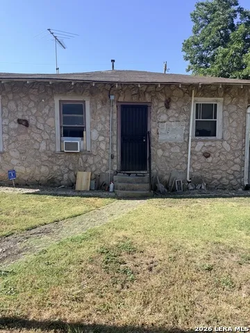 735 W HOLLYWOOD AVE San Antonio, TX 78212