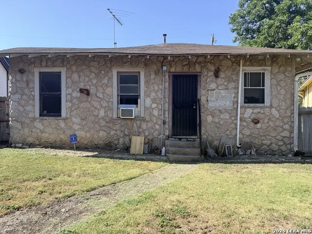 735 W HOLLYWOOD AVE San Antonio, TX 78212
