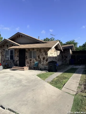 735 W HOLLYWOOD AVE San Antonio, TX 78212