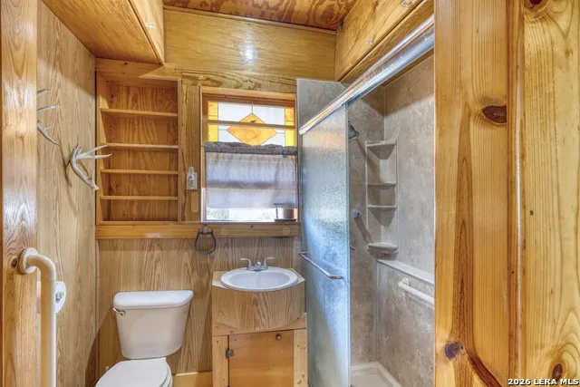1229 Park Uvalde, TX 78801