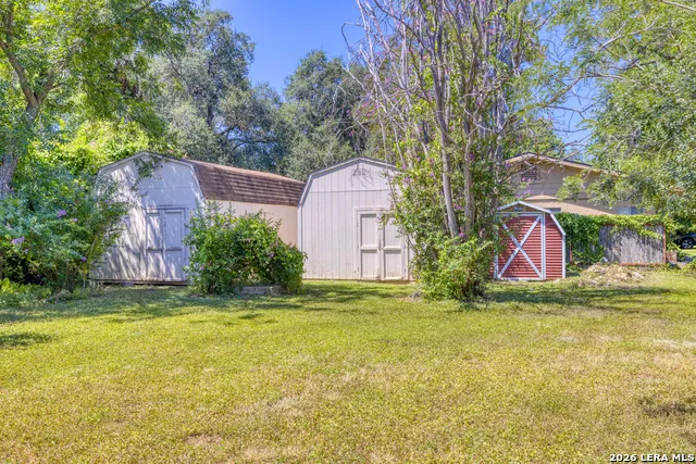1229 Park Uvalde, TX 78801