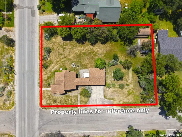 1229 Park Uvalde, TX 78801
