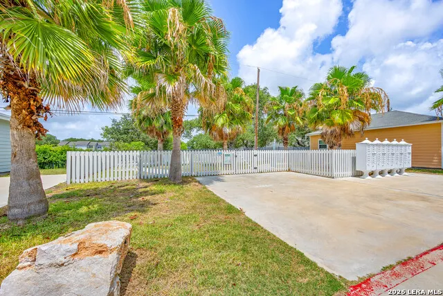 2121 Fm 3036 Rockport, TX 78382