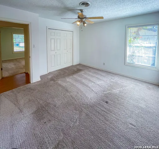 1404 E INEZ ST Beeville, TX 78102