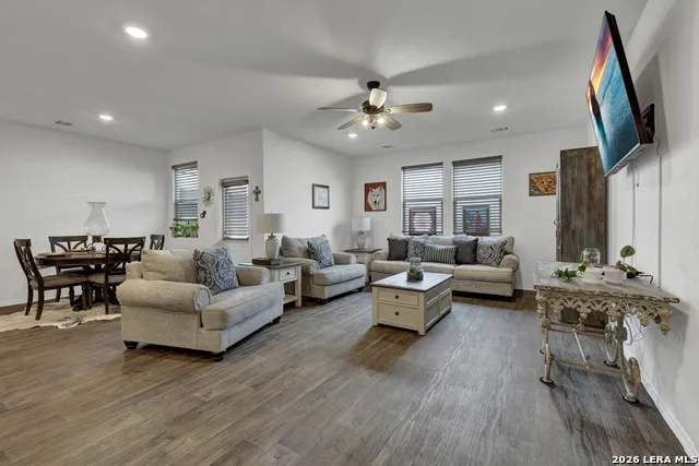 437 Signe Seguin, TX 78155