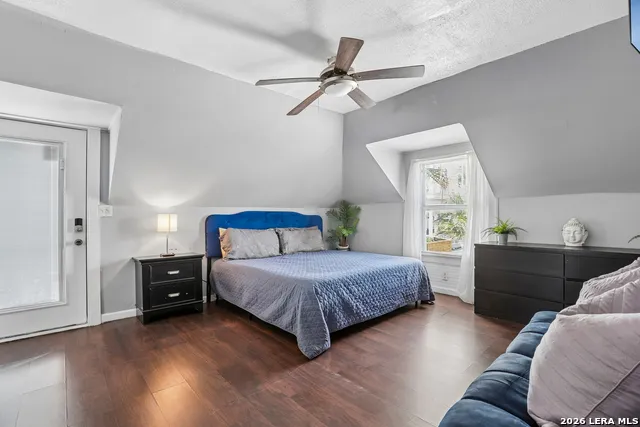 421 HOWARD ST San Antonio, TX 78212