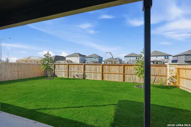 522 NIGHTINGALE AVENUE Marion, TX 78124