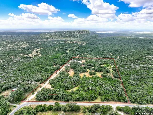 205 County Road 3501 Mico, TX 78056