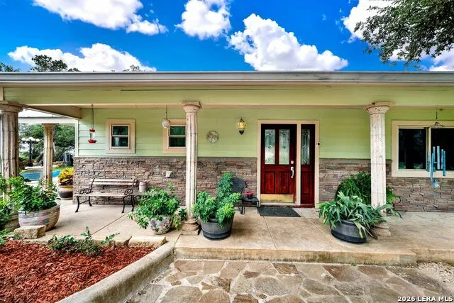 205 County Road 3501 Mico, TX 78056