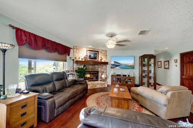 205 County Road 3501 Mico, TX 78056