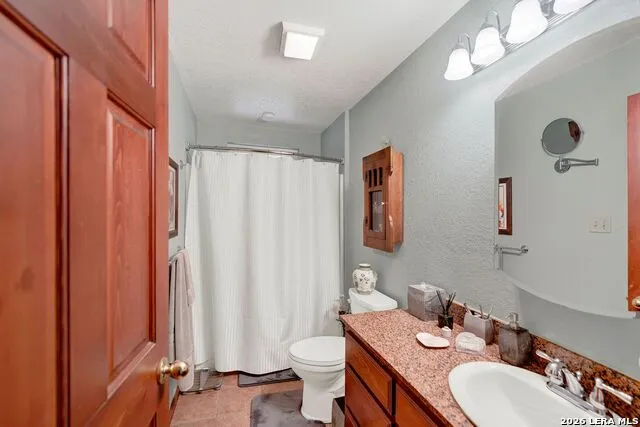 205 County Road 3501 Mico, TX 78056