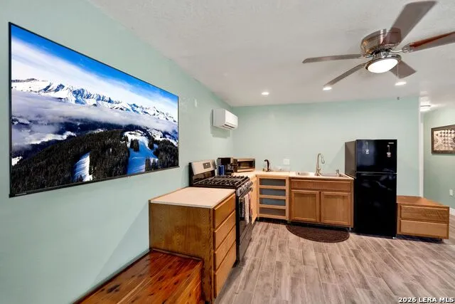 205 County Road 3501 Mico, TX 78056