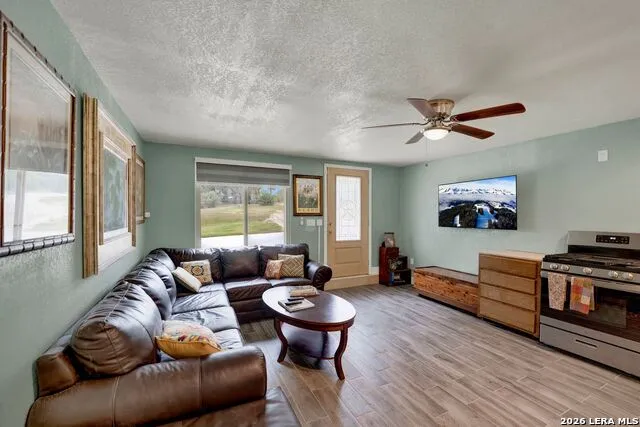 205 County Road 3501 Mico, TX 78056