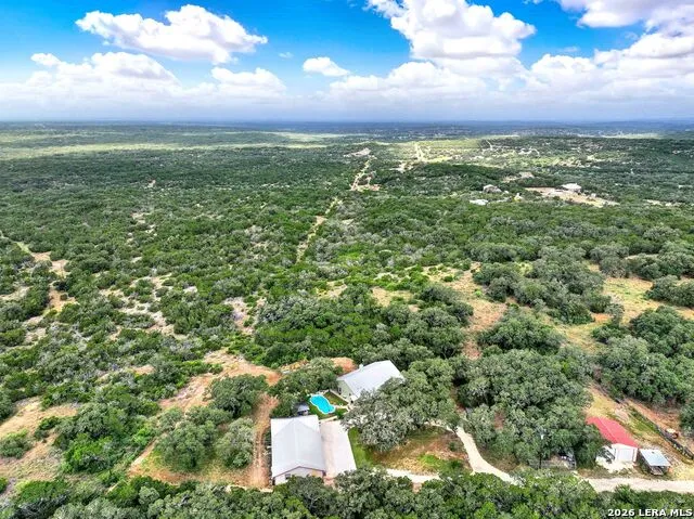 205 County Road 3501 Mico, TX 78056