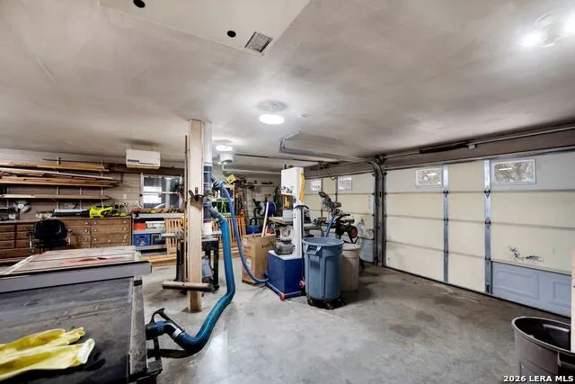 205 County Road 3501 Mico, TX 78056