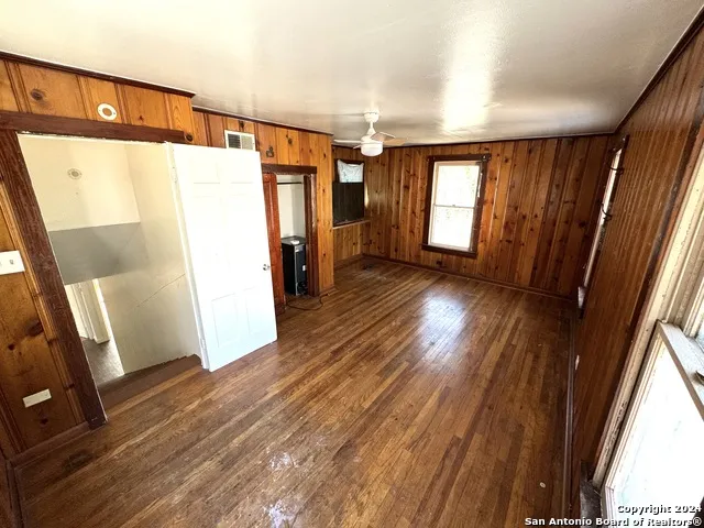 211 Preston San Antonio, TX 78210