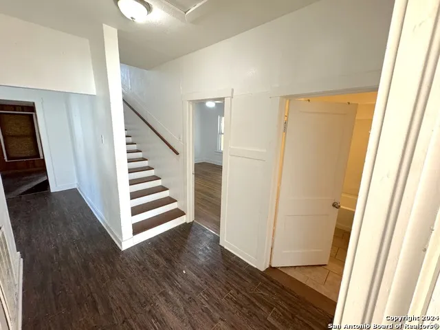 211 Preston San Antonio, TX 78210