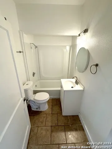211 Preston San Antonio, TX 78210