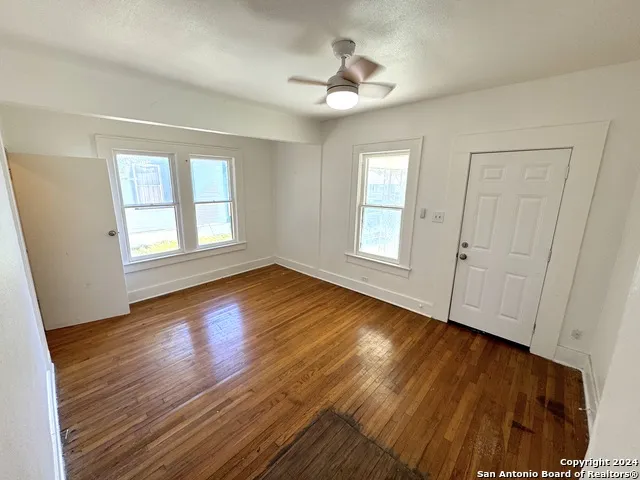 211 Preston San Antonio, TX 78210