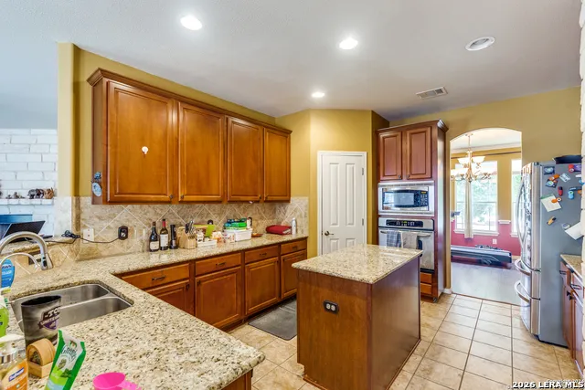 25703 Fan Flower San Antonio, TX 78261