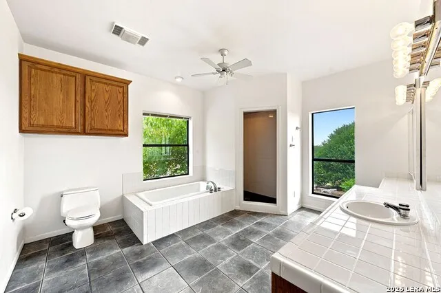 118 RE RANCH RD Kerrville, TX 78028