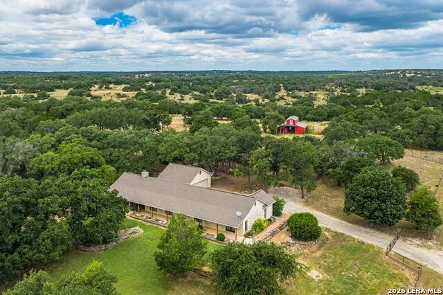 118 RE RANCH RD Kerrville, TX 78028