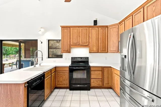 118 RE RANCH RD Kerrville, TX 78028