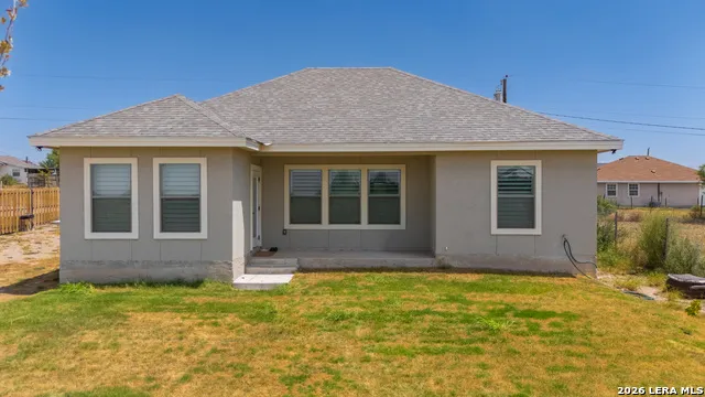3853 WHITE TAIL DR Eagle Pass, TX 78852