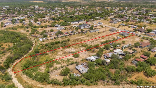 3853 WHITE TAIL DR Eagle Pass, TX 78852