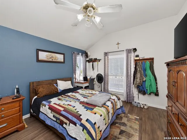 646 Appaloosa Dr Fischer, TX 78623