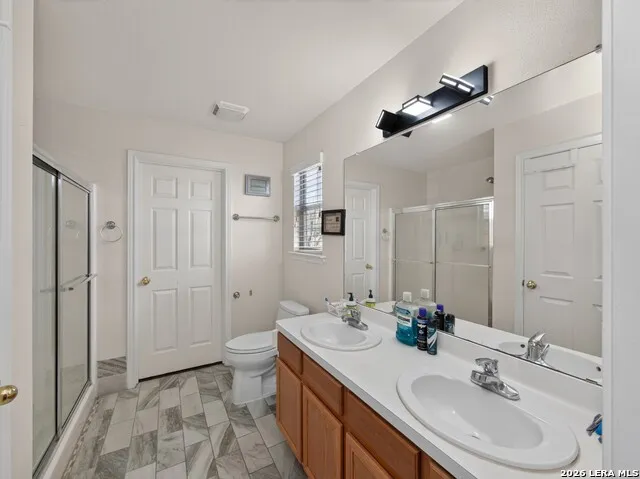 646 Appaloosa Dr Fischer, TX 78623