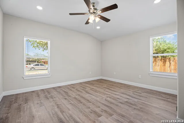 222 Rasa San Antonio, TX 78227