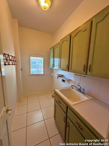 508 Lagunillas Charlotte, TX 78011