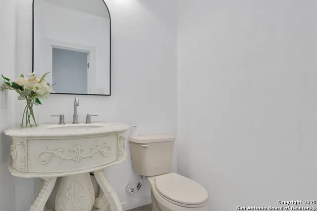 11418 Lago Vista Helotes, TX 78023