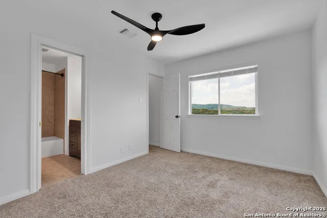11418 Lago Vista Helotes, TX 78023