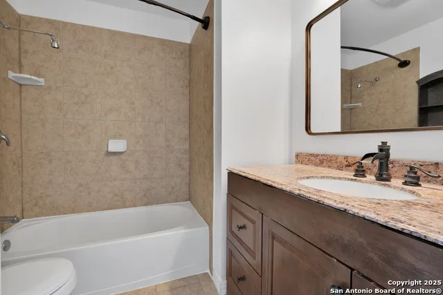 11418 Lago Vista Helotes, TX 78023