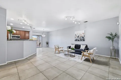 26918 Villa Toscana