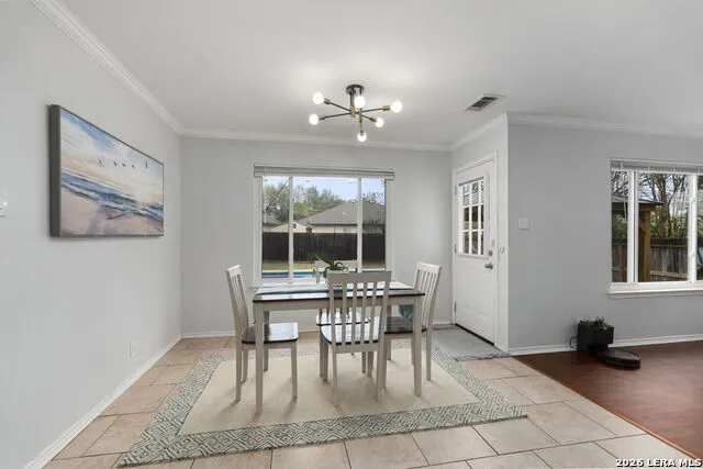 11911 Ghostbridge Helotes, TX 78023