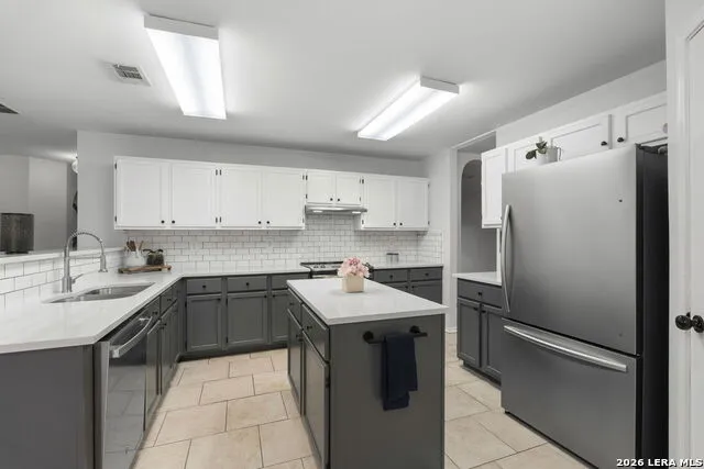 11911 Ghostbridge Helotes, TX 78023