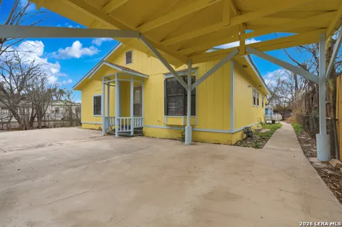 1721 Brunswick Blvd.