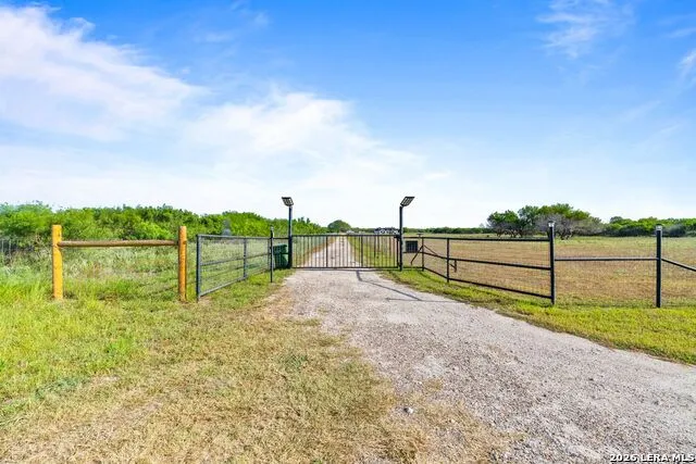 345 E County Road 2180 Kingsville, TX 78363
