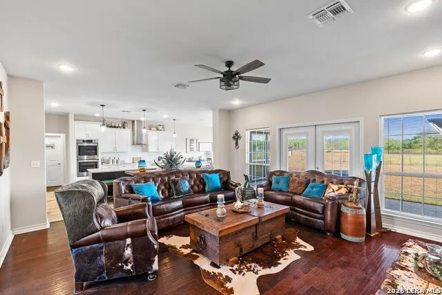 345 E County Road 2180 Kingsville, TX 78363