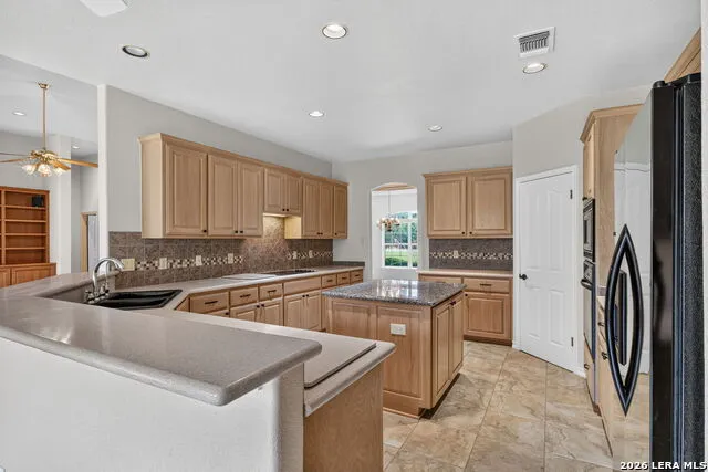7261 KEENELAND DR Boerne, TX 78015