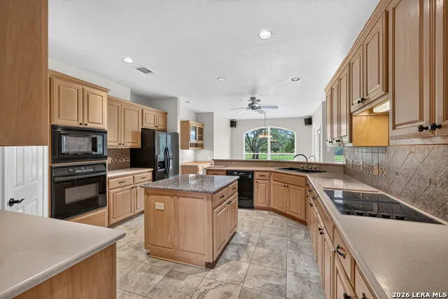 7261 KEENELAND DR Boerne, TX 78015