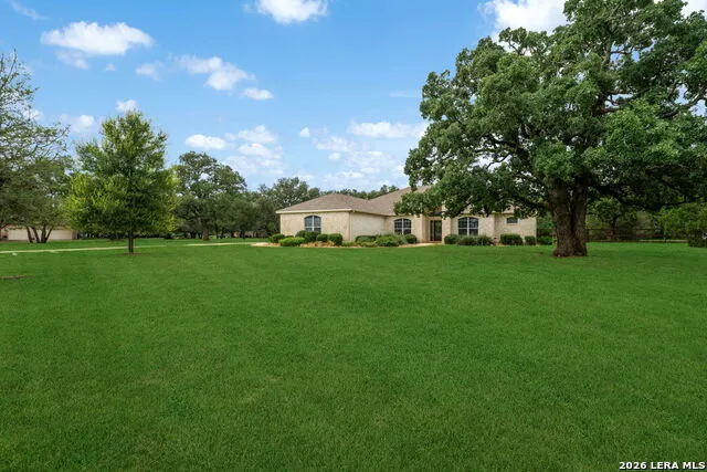 7261 KEENELAND DR Boerne, TX 78015