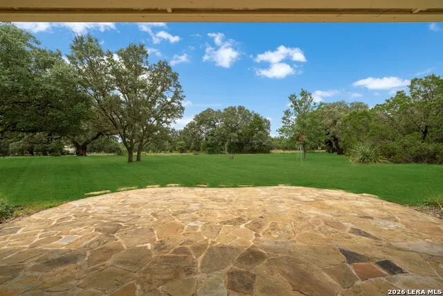 7261 KEENELAND DR Boerne, TX 78015