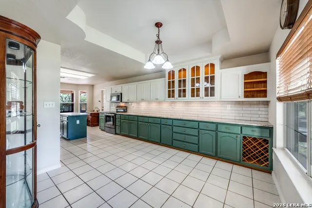 217 Hunters Dawn La Vernia, TX 78121